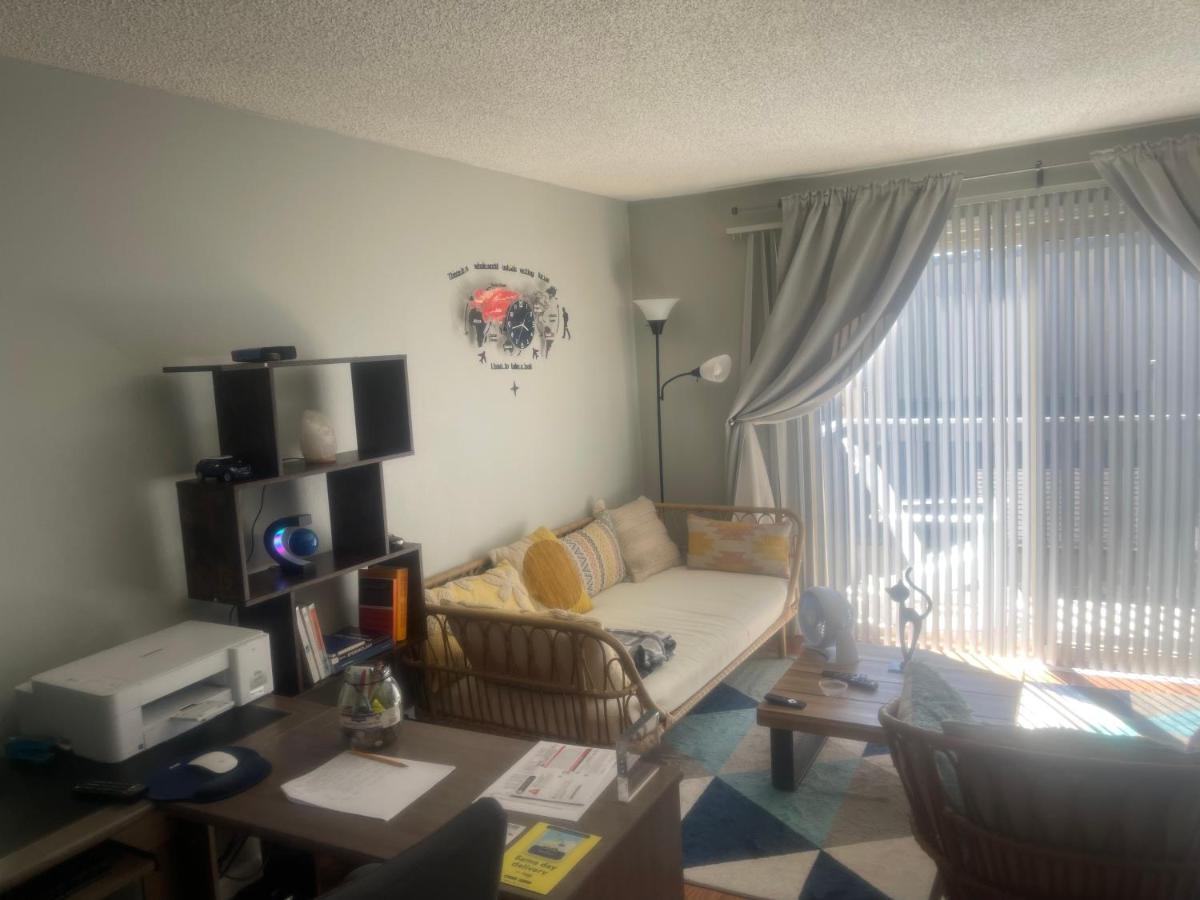 פדרל וואי Shared Space With Private Room In Beautiful Lakefront Apartment מראה חיצוני תמונה