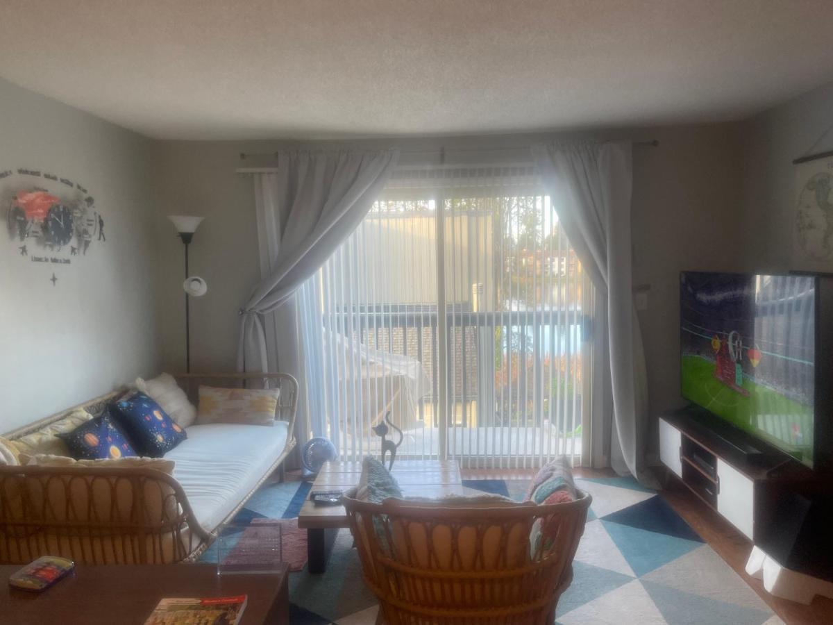 פדרל וואי Shared Space With Private Room In Beautiful Lakefront Apartment מראה חיצוני תמונה