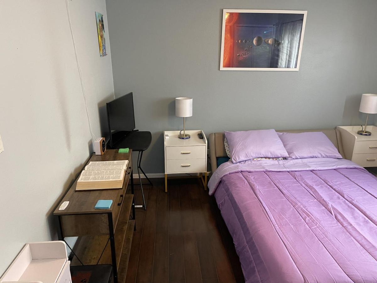 פדרל וואי Shared Space With Private Room In Beautiful Lakefront Apartment מראה חיצוני תמונה